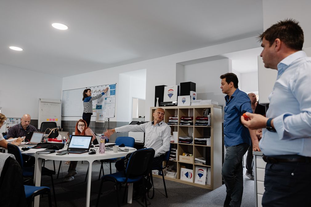 Společná příprava v REMAX Delta z fotografického archivu kanceláře